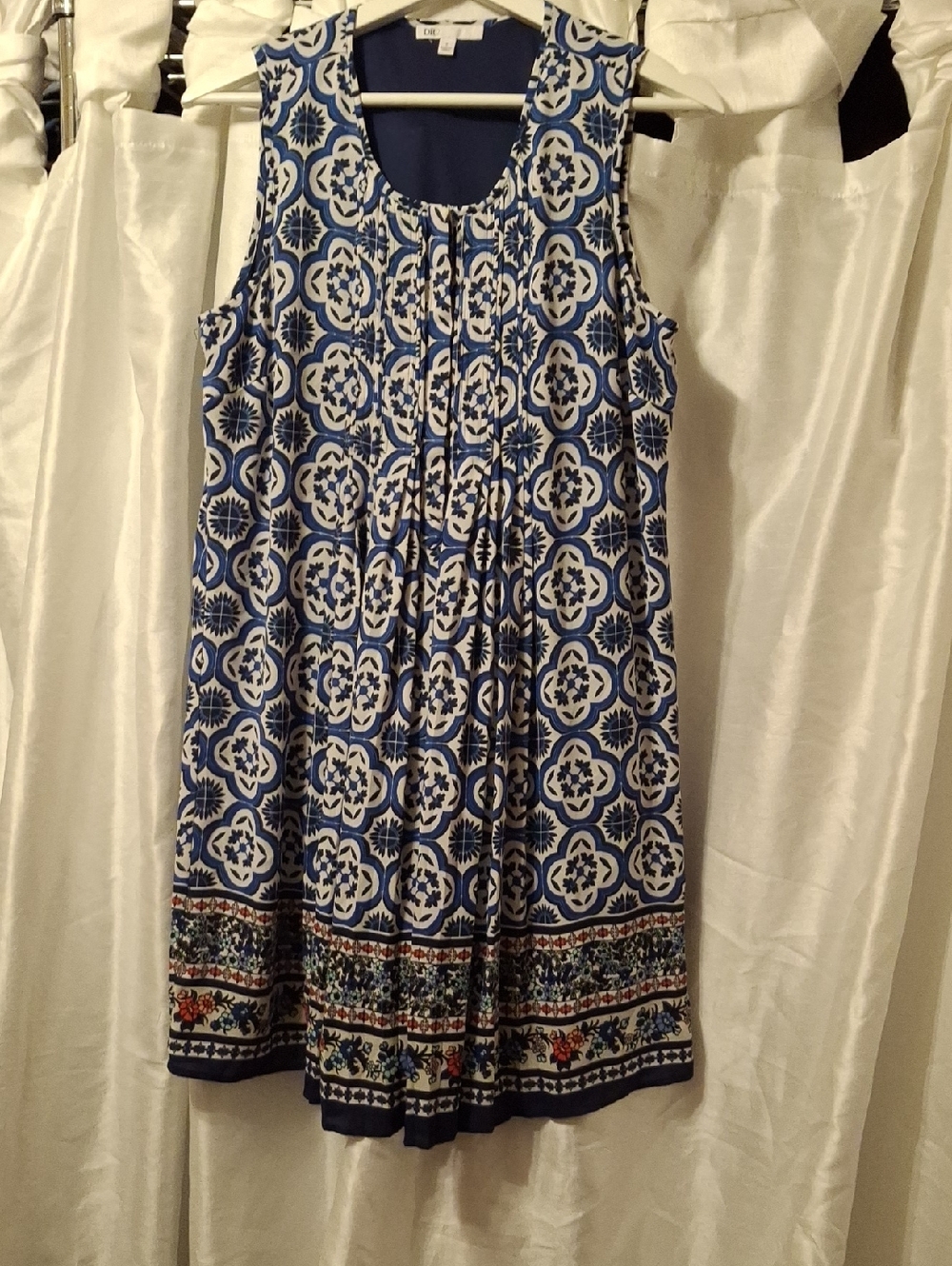 Blue and White Patterned Sleeveless Dress